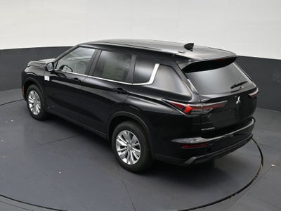 2026 Mitsubishi Outlander ES