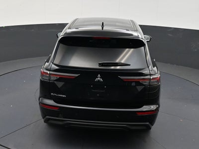 2026 Mitsubishi Outlander ES