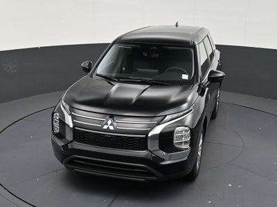 2026 Mitsubishi Outlander ES