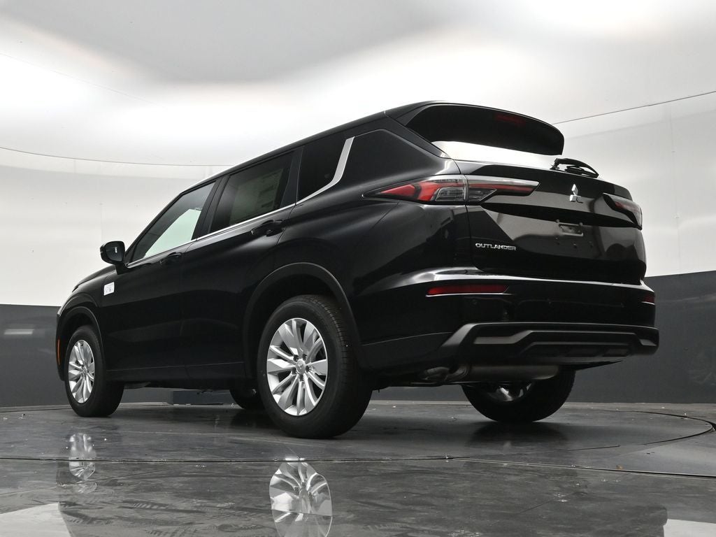 2026 Mitsubishi Outlander ES