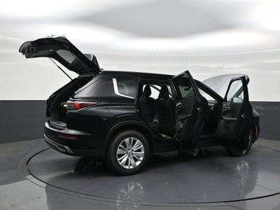 2026 Mitsubishi Outlander ES