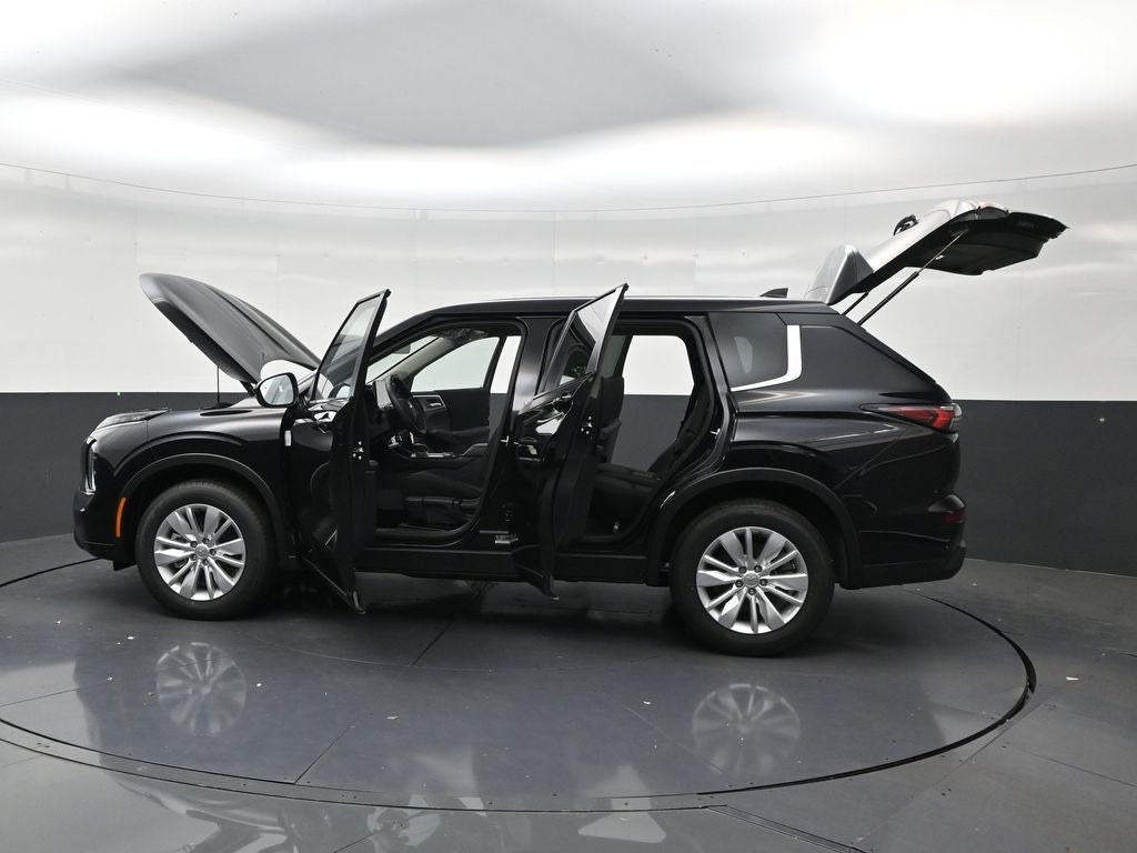 2026 Mitsubishi Outlander ES