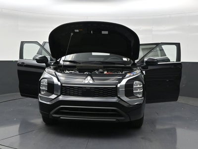 2026 Mitsubishi Outlander ES
