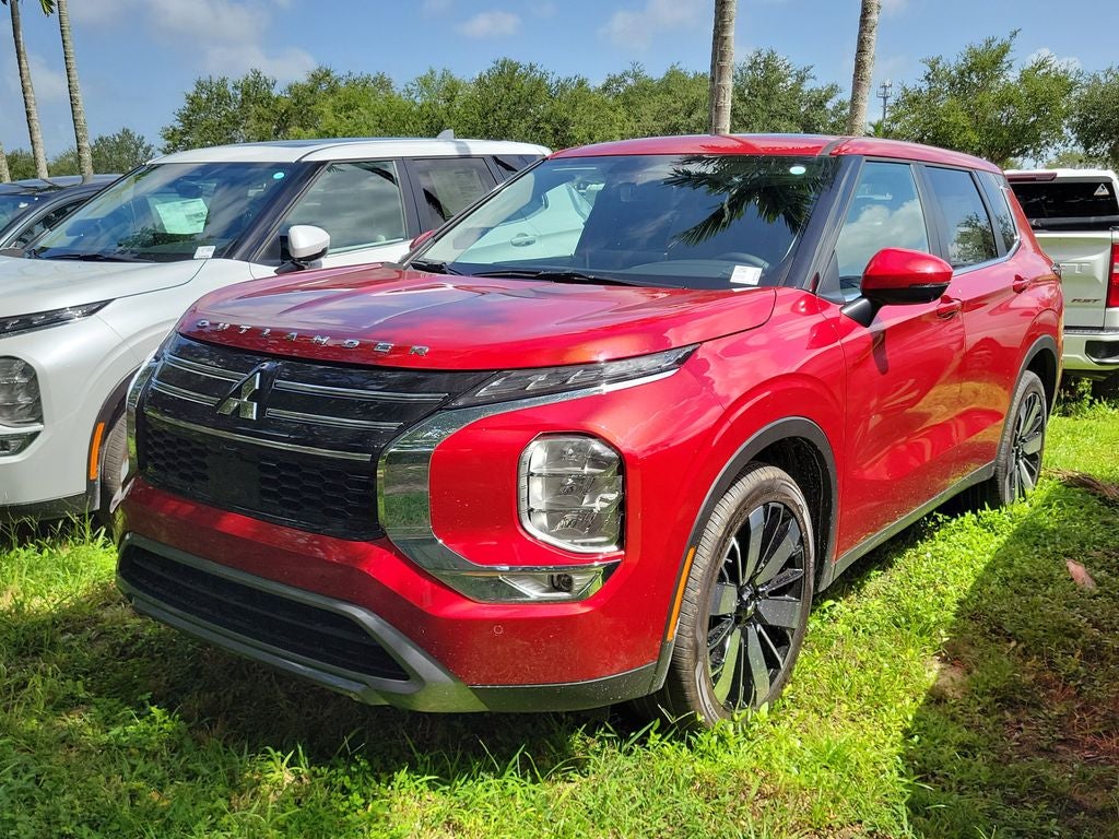 2025 Mitsubishi Outlander SE