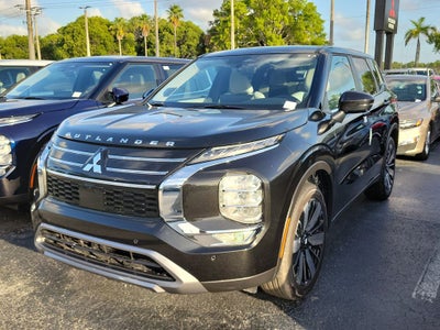 2025 Mitsubishi Outlander SE
