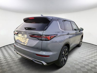 2026 Mitsubishi Outlander SE