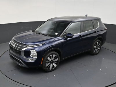 2026 Mitsubishi Outlander SE