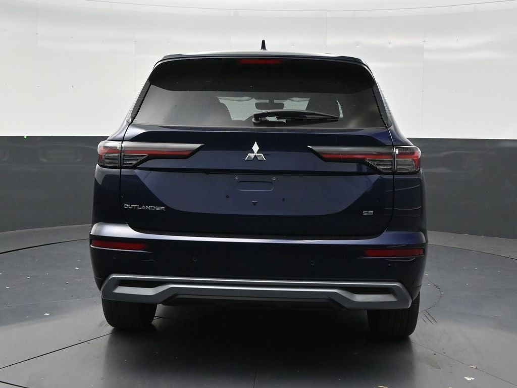 2026 Mitsubishi Outlander SE