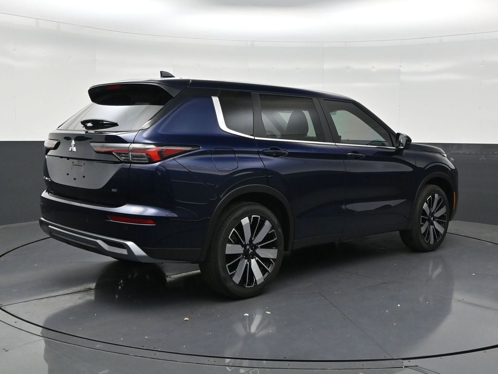 2026 Mitsubishi Outlander SE