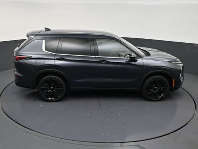 2026 Mitsubishi Outlander LE