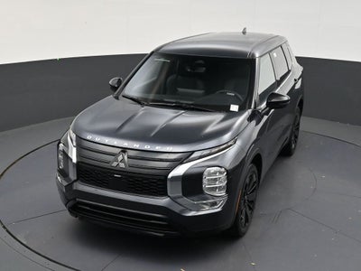 2026 Mitsubishi Outlander LE