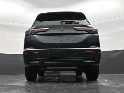 2026 Mitsubishi Outlander LE