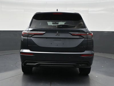 2026 Mitsubishi Outlander LE