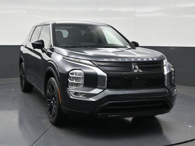 2026 Mitsubishi Outlander LE