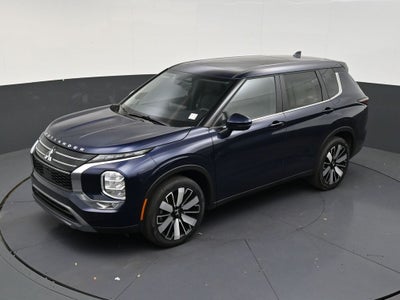 2026 Mitsubishi Outlander SE