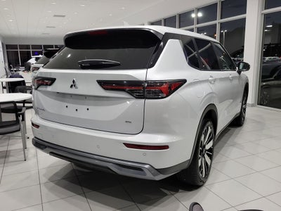 2026 Mitsubishi Outlander SE