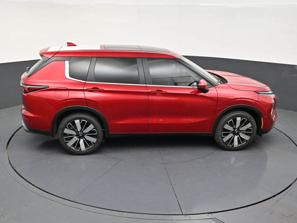2026 Mitsubishi Outlander SE
