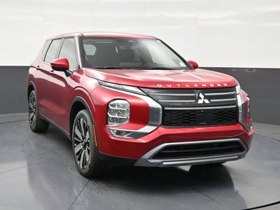 2026 Mitsubishi Outlander SE