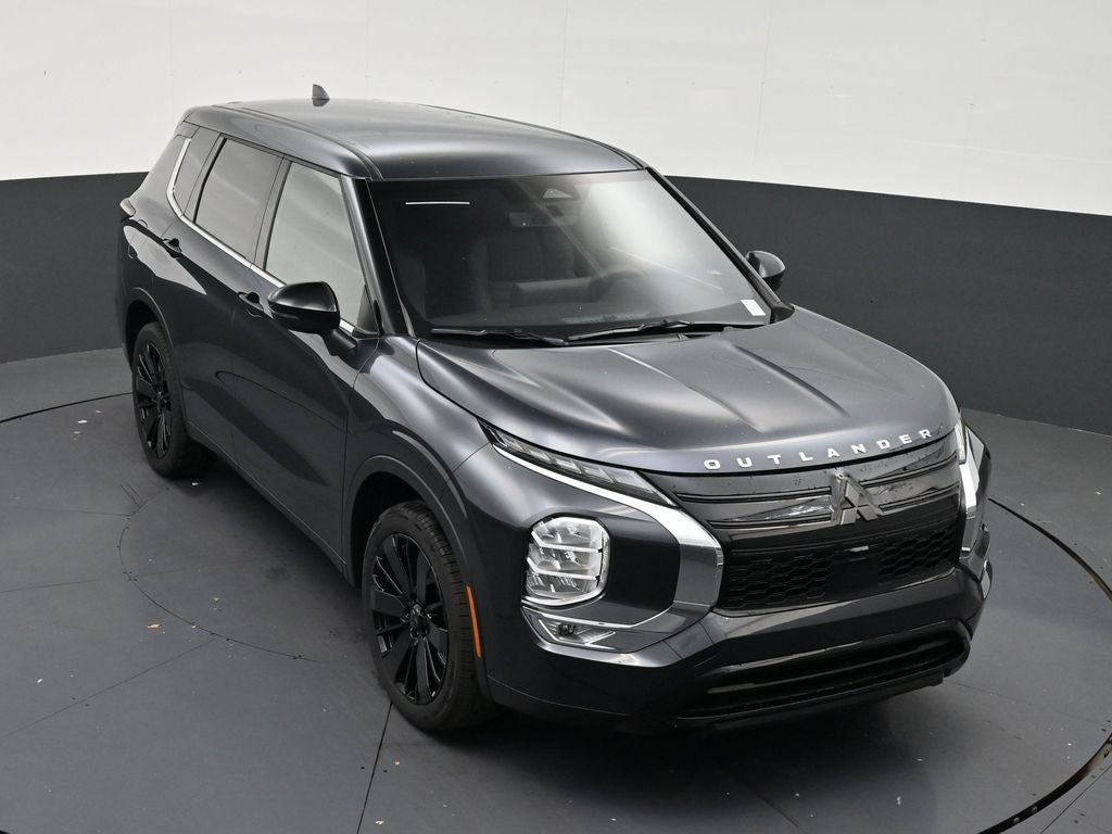 2026 Mitsubishi Outlander LE