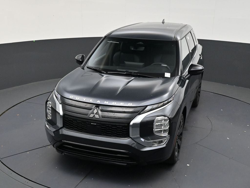 2026 Mitsubishi Outlander LE
