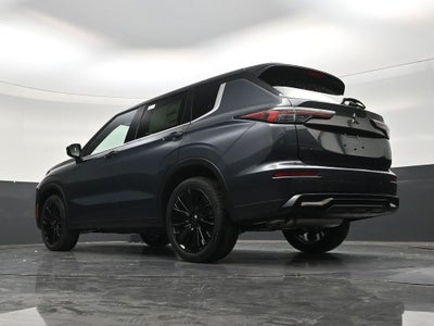 2026 Mitsubishi Outlander LE