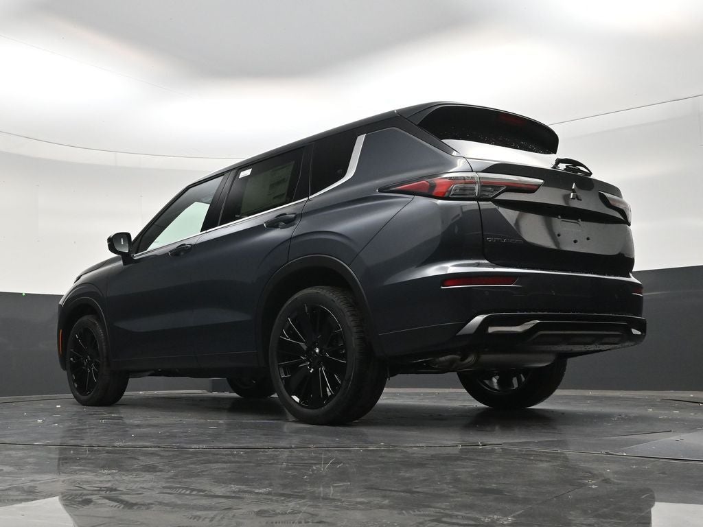 2026 Mitsubishi Outlander LE