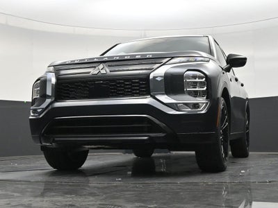 2026 Mitsubishi Outlander LE