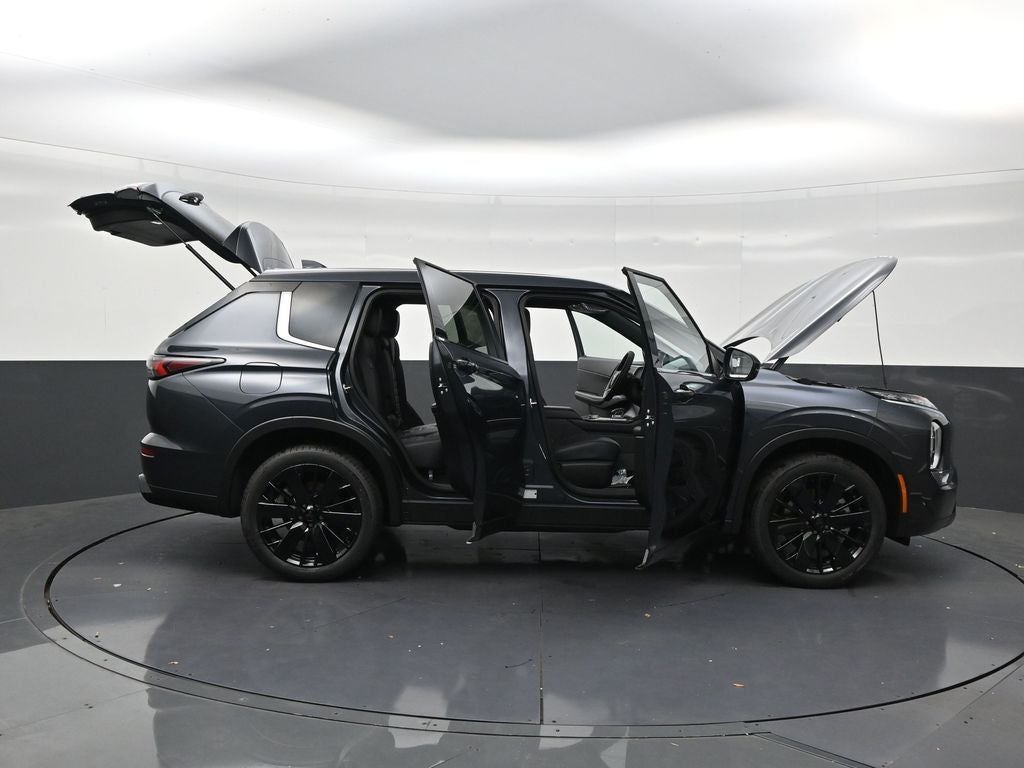2026 Mitsubishi Outlander LE