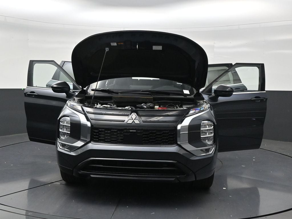 2026 Mitsubishi Outlander LE
