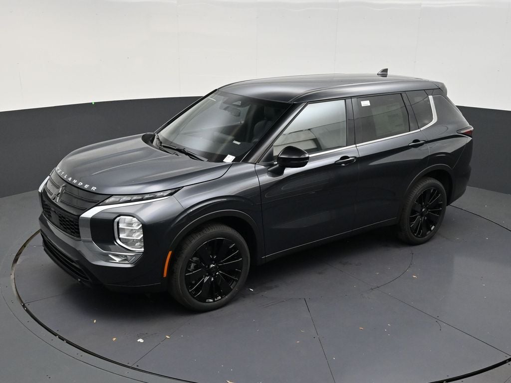 2026 Mitsubishi Outlander LE