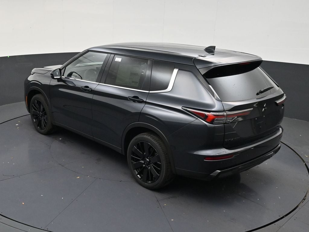 2026 Mitsubishi Outlander LE