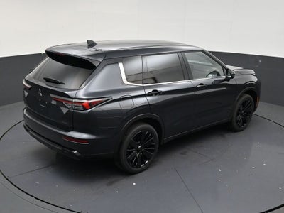 2026 Mitsubishi Outlander LE