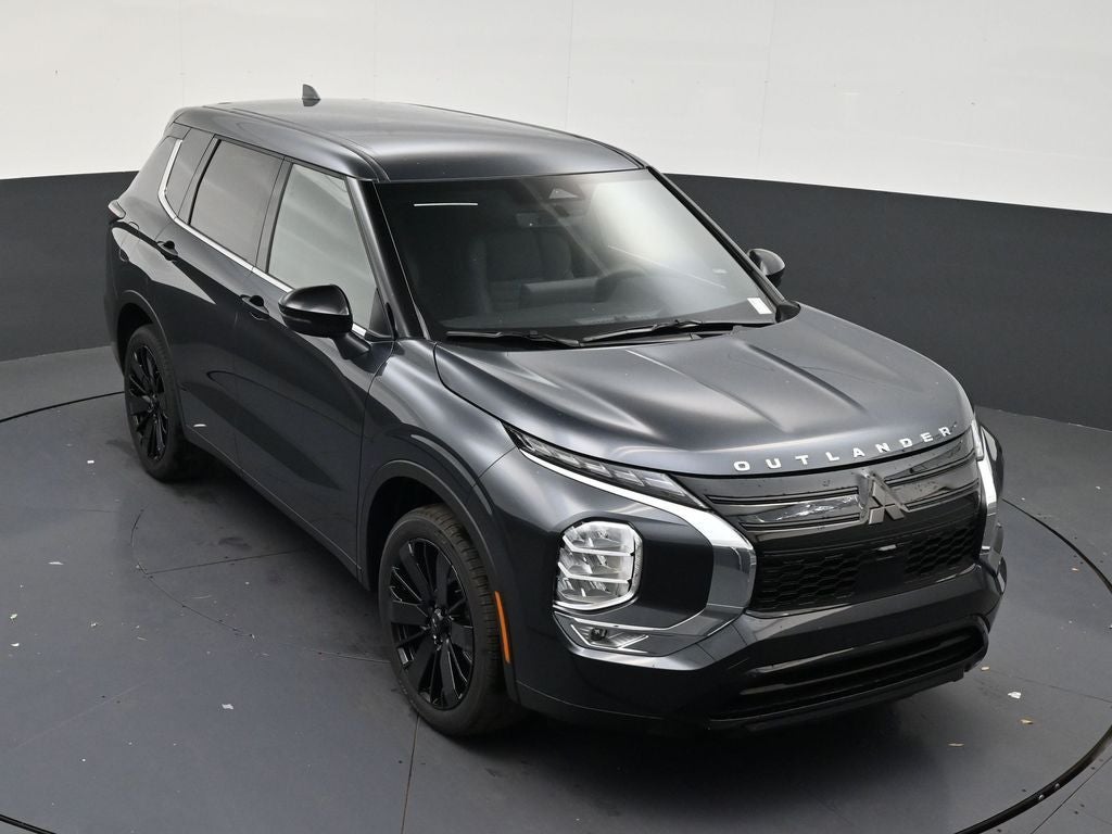 2026 Mitsubishi Outlander LE