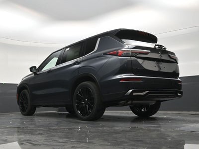 2026 Mitsubishi Outlander LE