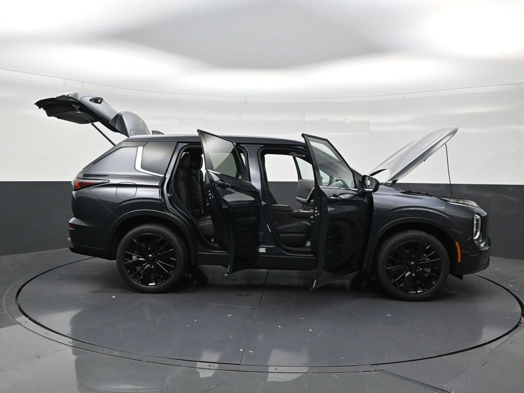 2026 Mitsubishi Outlander LE
