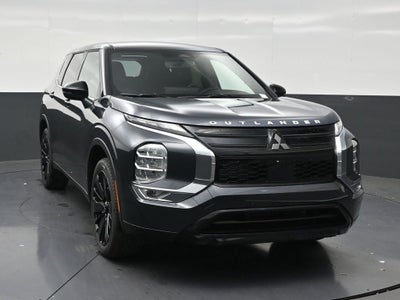 2026 Mitsubishi Outlander LE