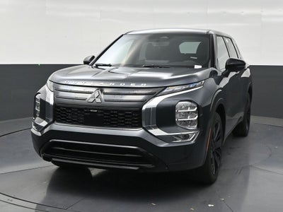 2026 Mitsubishi Outlander LE