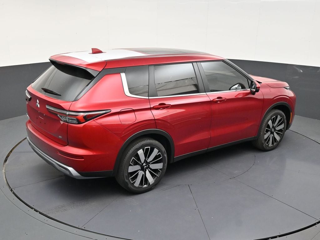 2026 Mitsubishi Outlander SE