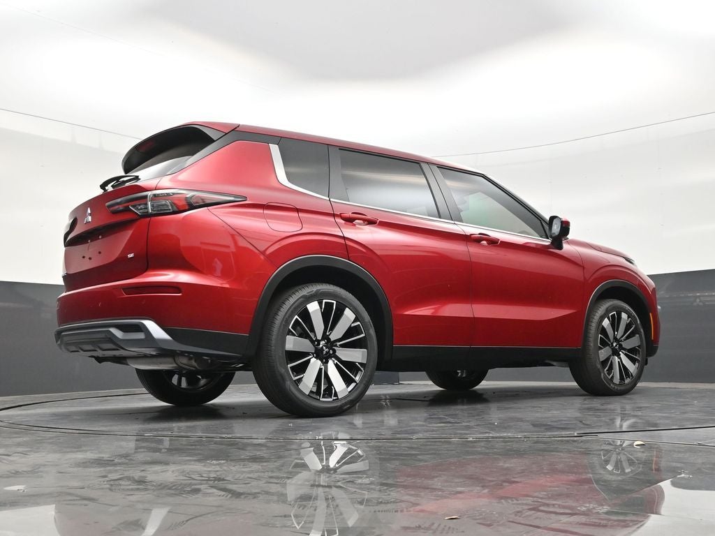2026 Mitsubishi Outlander SE