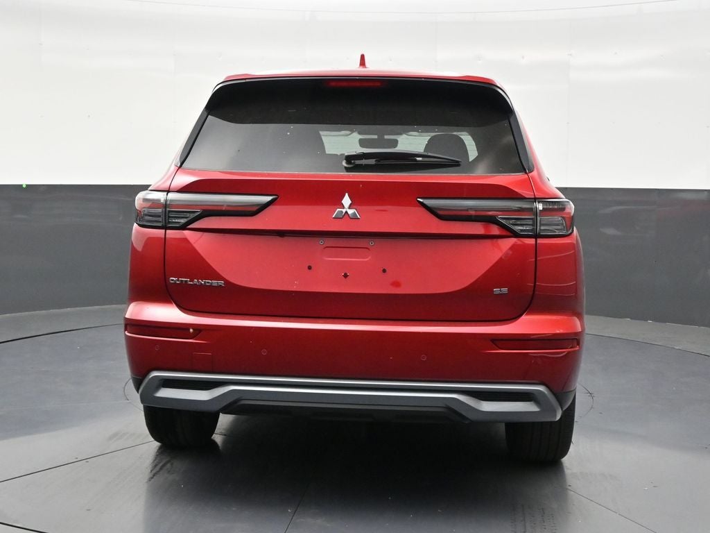 2026 Mitsubishi Outlander SE