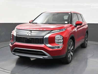 2026 Mitsubishi Outlander SE