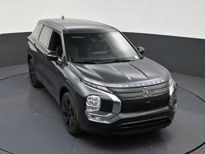 2026 Mitsubishi Outlander LE