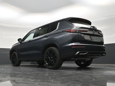 2026 Mitsubishi Outlander LE