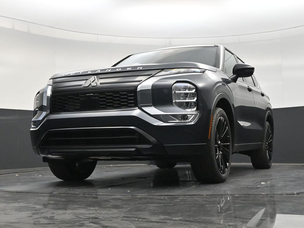 2026 Mitsubishi Outlander LE
