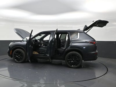 2026 Mitsubishi Outlander LE