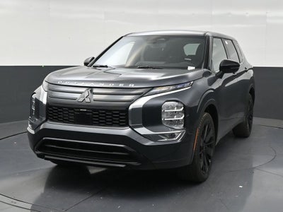 2026 Mitsubishi Outlander LE