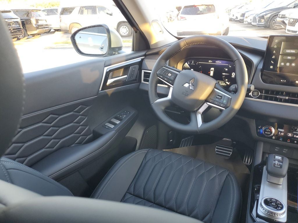 2026 Mitsubishi Outlander SEL