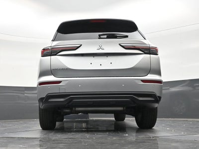 2026 Mitsubishi Outlander ES