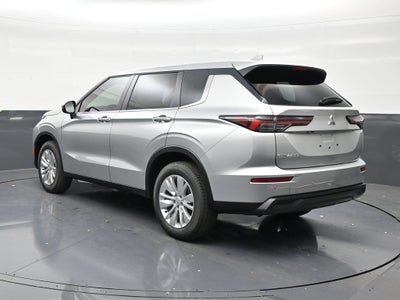 2026 Mitsubishi Outlander ES