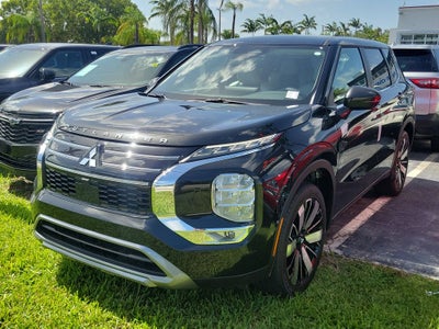 2025 Mitsubishi Outlander SE